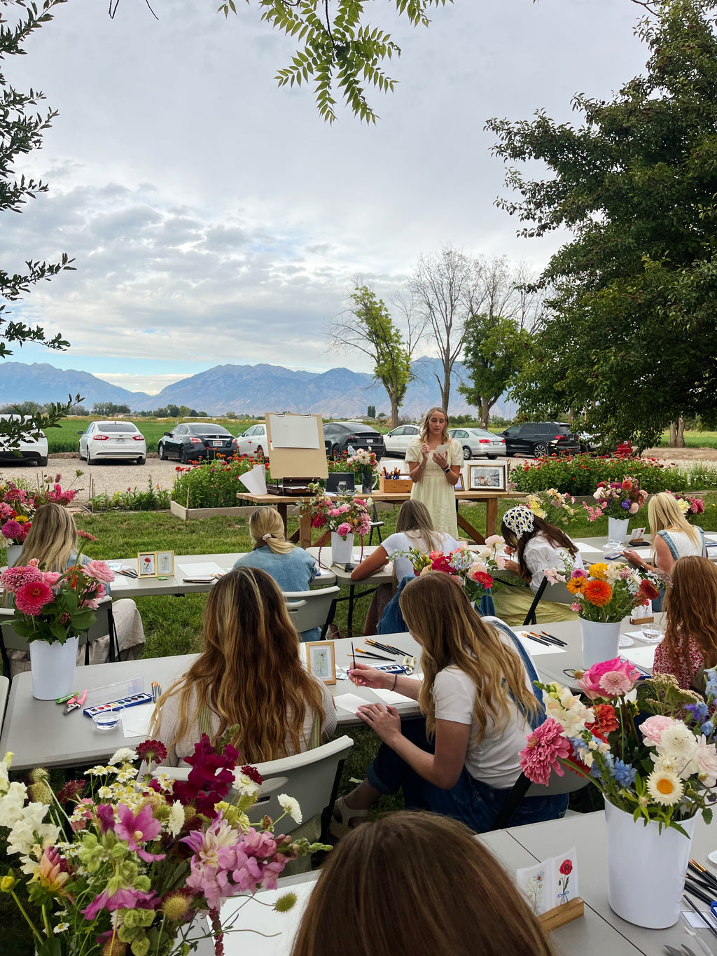 You-Pick Flower & Watercolor Class | Dutch Hollow x Hannah Diane Art